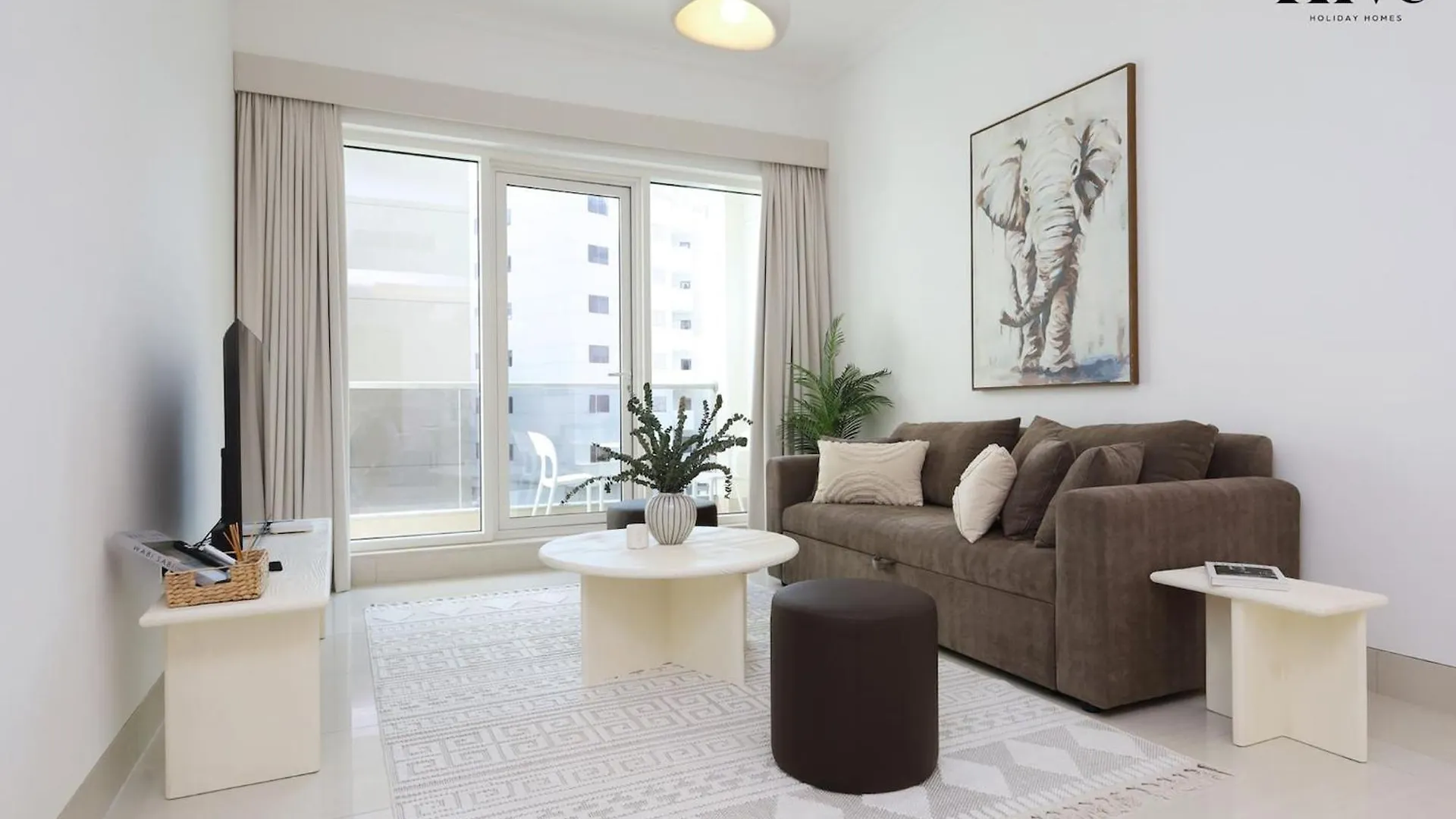 Modern 1 Bed Apt In Al Warqa Dubaï Appartement